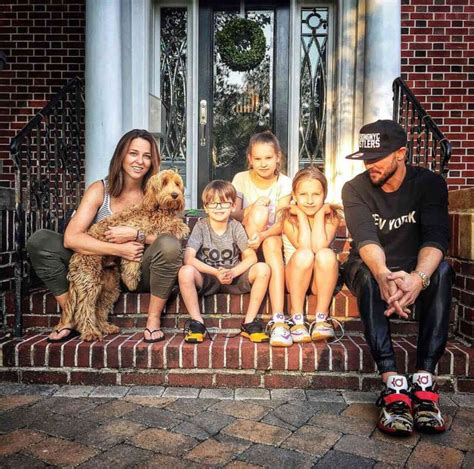 how tall is carl lentz|All About Carl Lentzs Wife Laura and Their 3 Kids